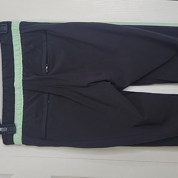 LULULEMON Black and Green Track Pants SIZE 2 - Picture 5 of 10